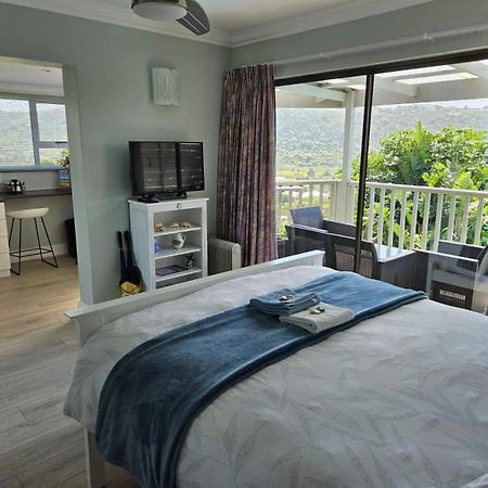 Modern Solar Powered 1 Bed Studio Apartment With Amazing Views Plettenberg Bay Exteriör bild